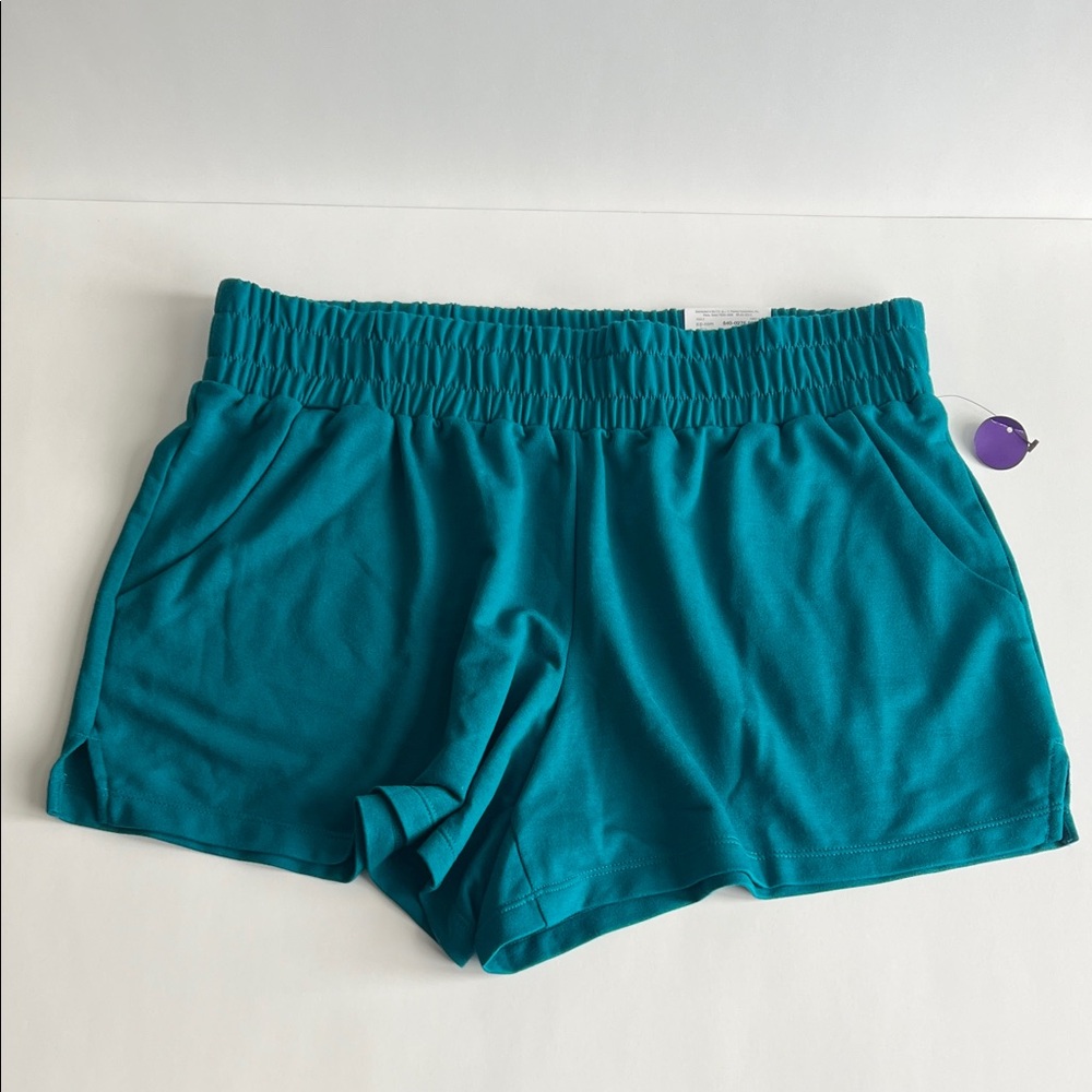 NWT Xersion Women's Teal Lounge Casual Shorts with Pockets Size Large Semi-Fit